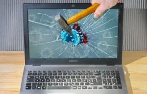 Wymiana i naprawa matryc laptopów